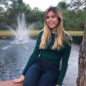 Meet your Posher, Gabriella